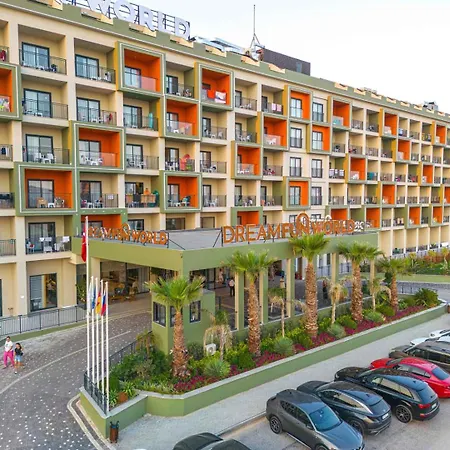 מלון Dream Fun World סייד