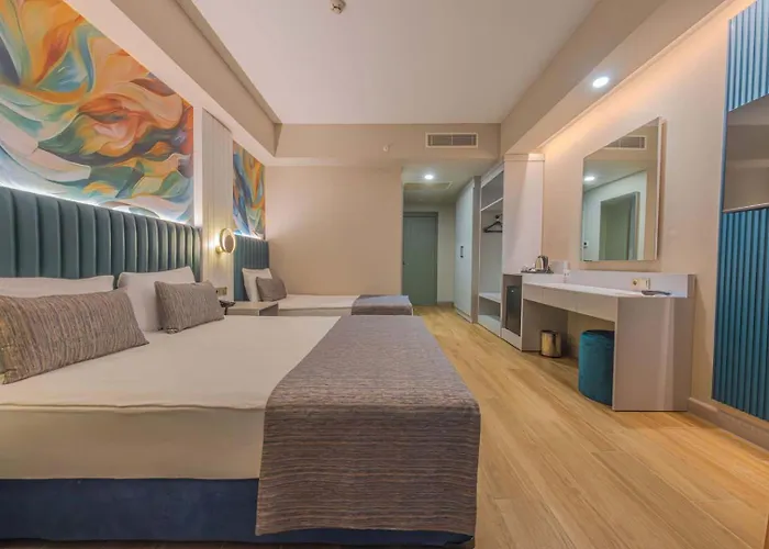 Dream Fun World Hotel 5*