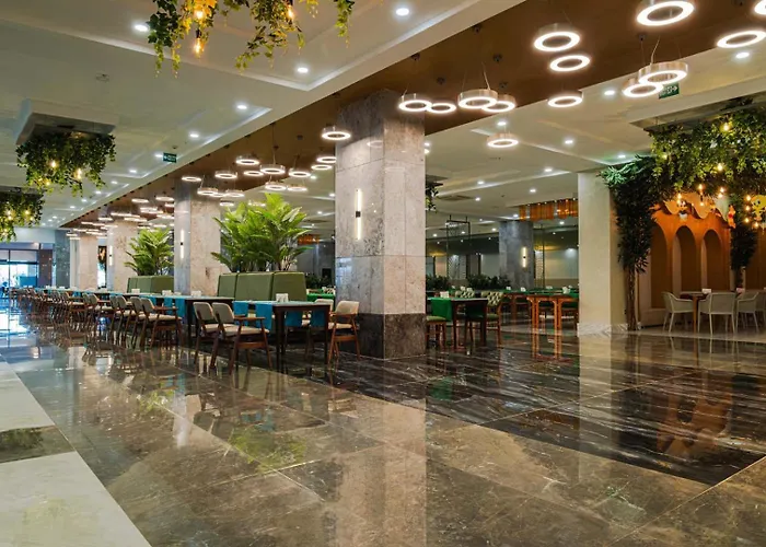 Dream Fun World Hotel 5*