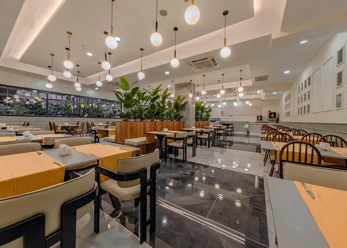 Dream Fun World Hotell Side