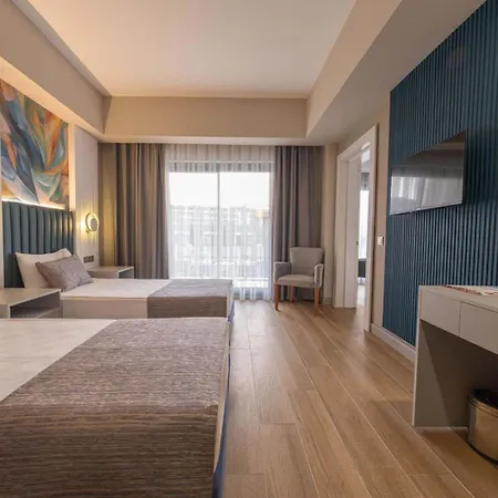 Dream Fun World Side