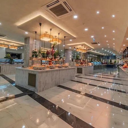 Dream Fun World Hotel