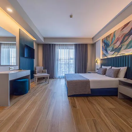 Dream Fun World Hotel 5*